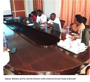 Madame le Vice-Ministre des Technologies de l'Information et de la Communication (TIC), accompagné du Directeur du Fonds des Services Universels au Burundi