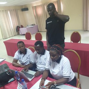 Formation par un autre formateur envoyé par l'ICANN